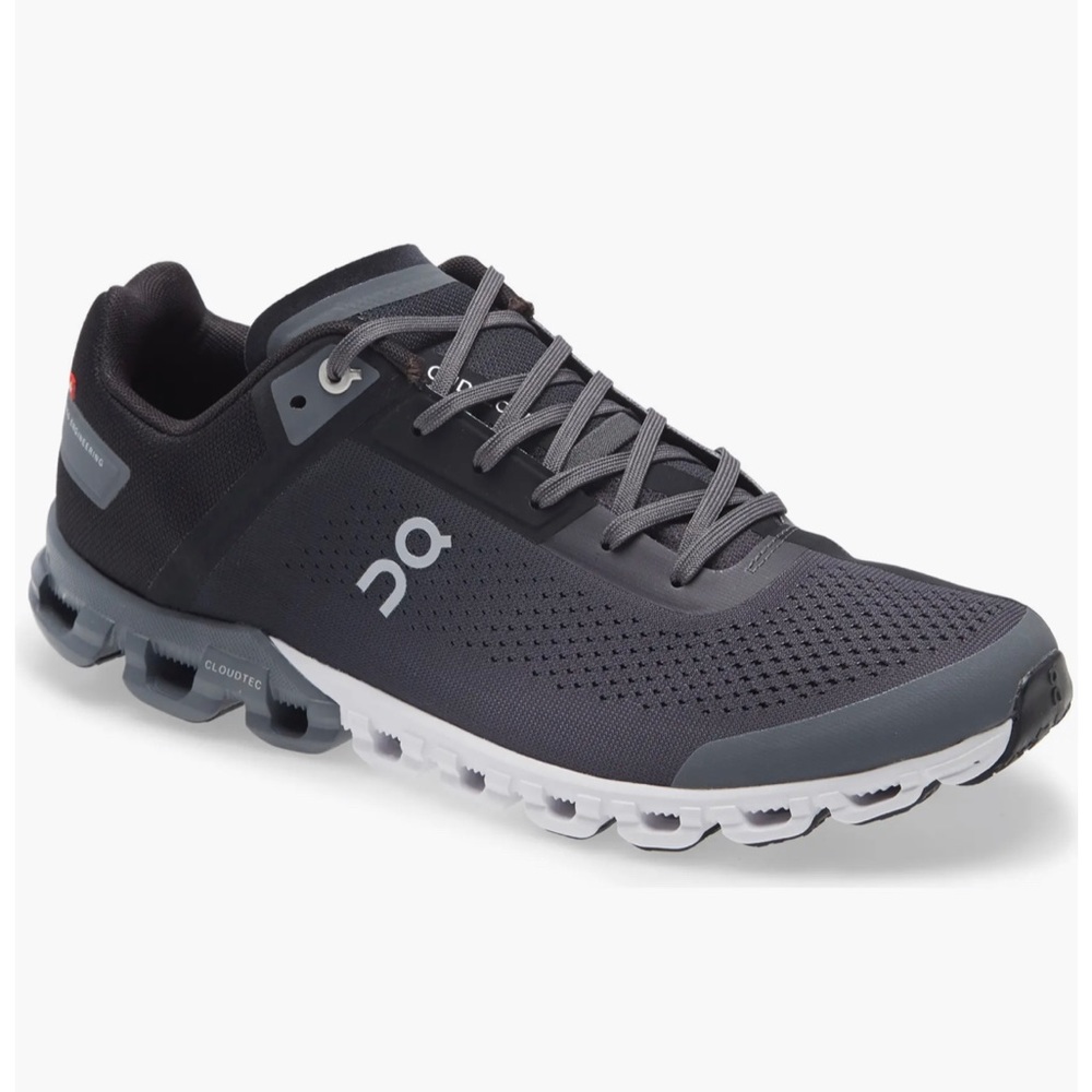 On Cloudflow men’s running shoe size 11. EUC, black & asphalt.